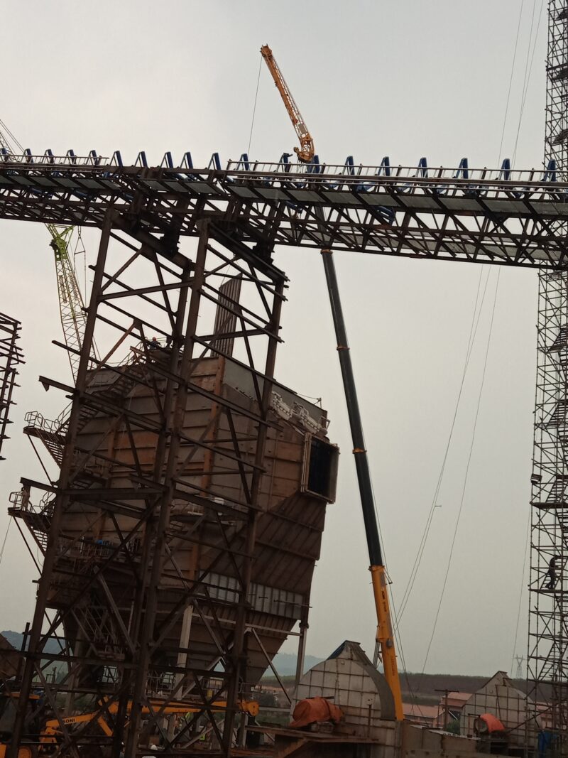 The 50ton XCMG mobile crane